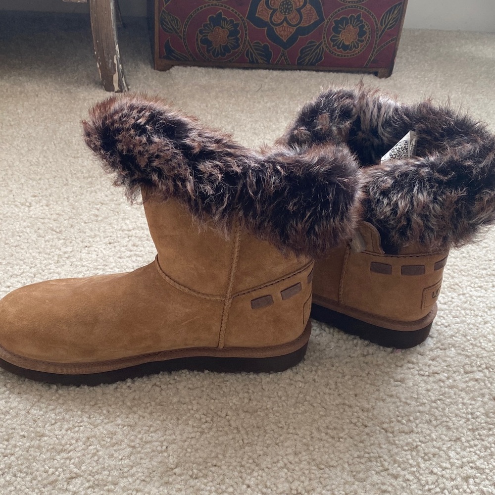 Women's Tan Fur-Lined Boots